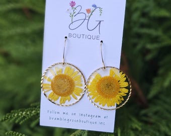 Handmade real pressed yellow daisy flower earrings | nature inspired art | gardener gift and accessories