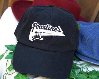 El sombrero bordado de Pearline / Pecadoras