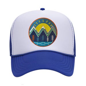 Gorra de camionero bordada Mountain Sunset para niños (snapback juvenil)