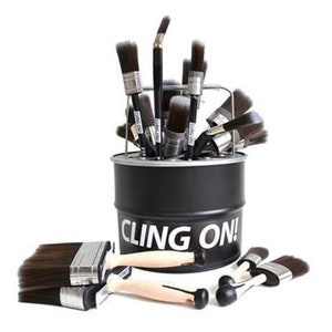 Cling On Synthetic Brushes