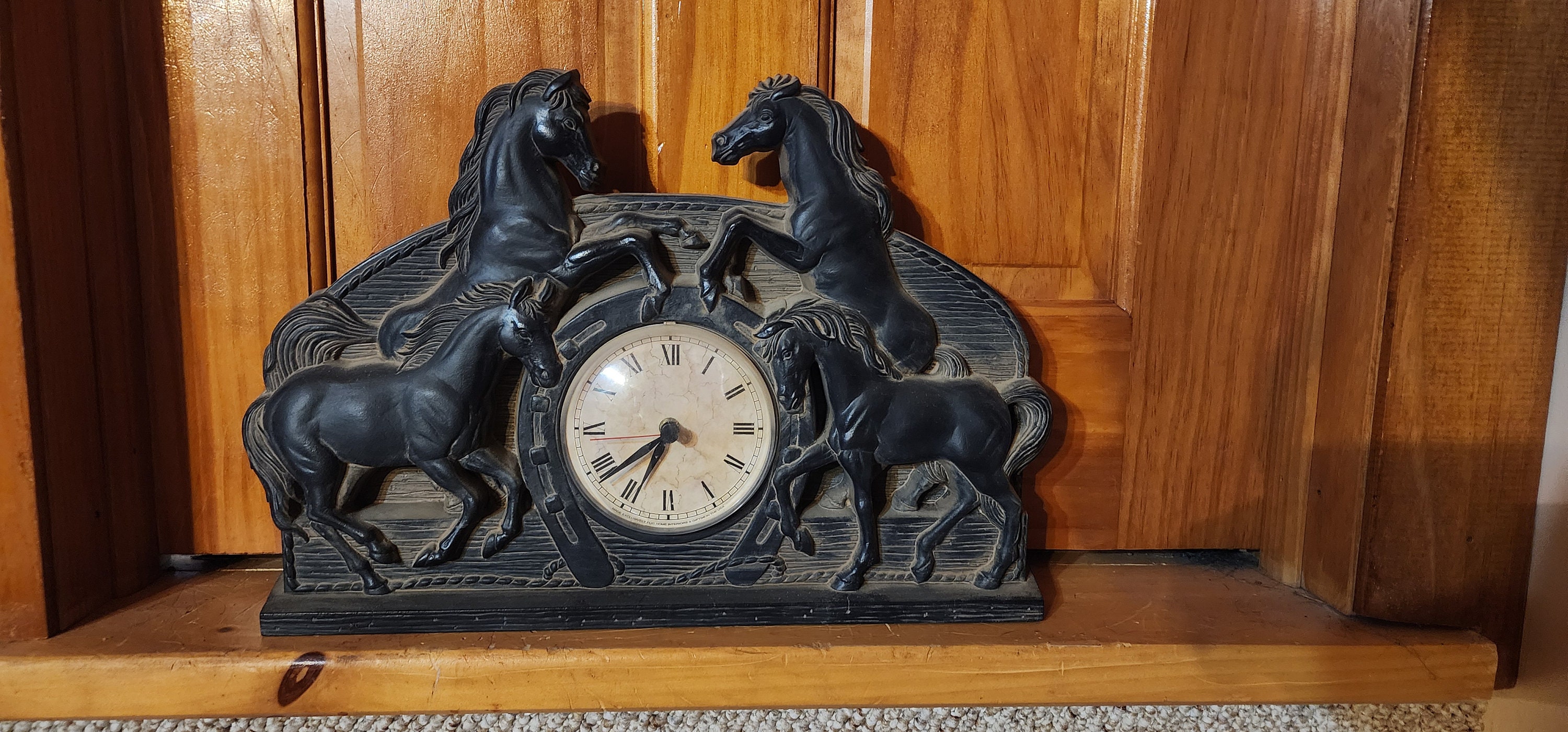 Vintage Home Interiors Horseshoe & Horses Mantle/Wall Clock