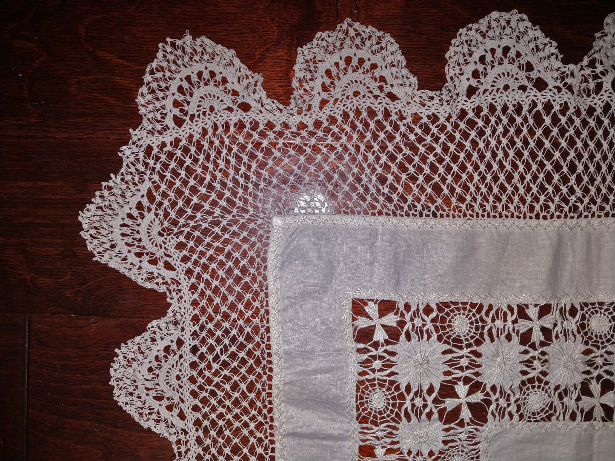 Victorian Lace Table Runner/small Cloth Etsy