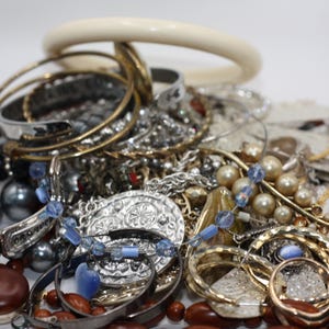 1 LB Mystery Jewelry Lot: Vintage & Modern Crafting Pieces