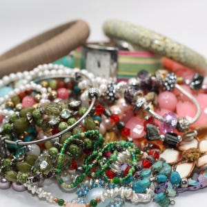 1 LB Mystery Jewelry Lot: Vintage & Modern Crafting Pieces
