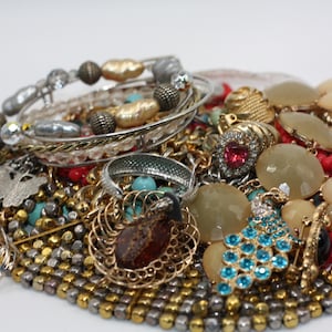 1 LB Mystery Jewelry Lot: Vintage & Modern Crafting Pieces