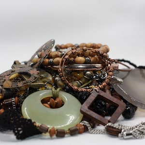 1 LB Mystery Jewelry Lot: Vintage & Modern Crafting Pieces