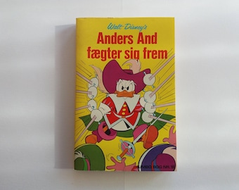 Disney pocket book with Donald Duck + Mickey Mouse in Danish language. Vintage cartoon comic issue 18, 1974. Unique 18th/50th birthday gift.