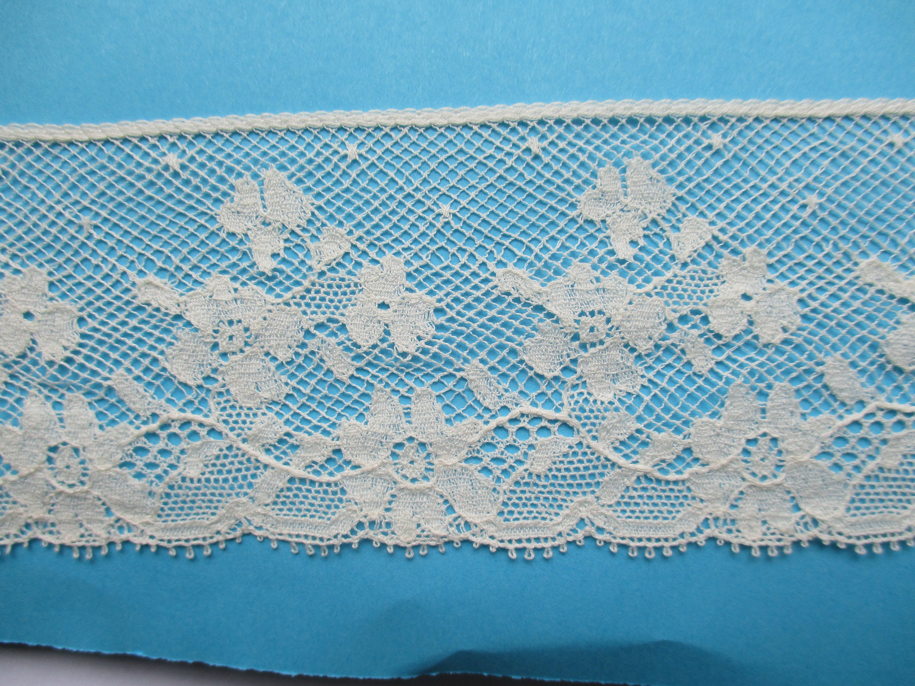 2 Wide French Val Lace Edging in White or Ecru by the Etsy