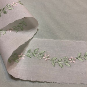 Swiss Embroidery Insertion w Pink Flowers