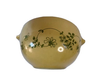 Vintage Pyrex Shenandoah Cinderella Nesting Mixing Bowl Yellow #444