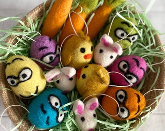 Easter Egg Hunt - Eco Easter Decorations | Hanging Easter Tree Decoration | Felt Bunnies, Chicks, Carrots and Eggs