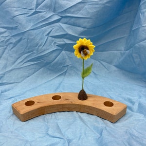 felted sunflower for the annual ring, felt flower Grimm's ring, birthday ring