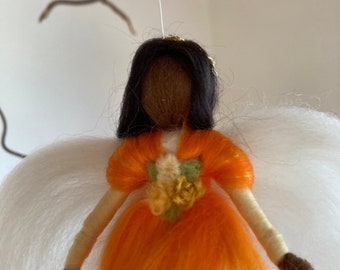 Small felted angel, christening gift, felt angel, seasonal table, guardian angel