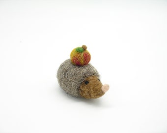 little felted hedgehog