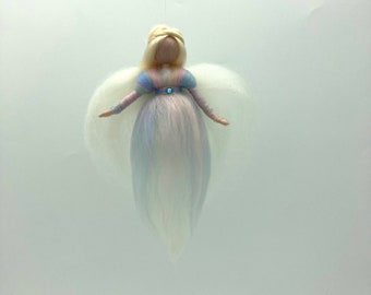 small pastel-colored guardian angel, angel made of fairytale wool, felt fairy, Waldorf, felted angel