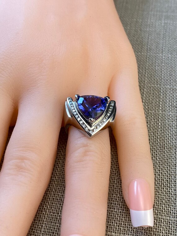 Natural Blue Tanzanite 14KT White Gold Classy Trillion Cut 1.20Ct Solitaire Ring Natural Blue Tanzanite 14KT White Gold Classy Trillion Cut 1.20Ct Solitaire Ring