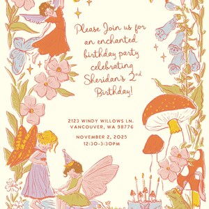 Puede incluir: Invitaci&oacute;n ilustrada para una fiesta de cumplea&ntilde;os con tem&aacute;tica de hadas. El dise&ntilde;o presenta hadas, mariposas, flores y una tarta. El texto dice: "Please Join us for an enchanted birthday party celebrating Sheridan's 2nd Birthday!"