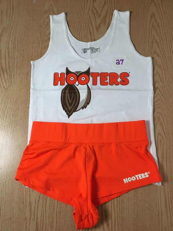 Hooters girl orange　トップスショートパンツ 　ユニフォーム Officially Licensed Hooters Girl Waitress Outfit - Tank Top