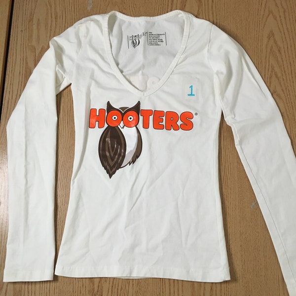 B87 #1 Hooters Girl Worn Rare Uniform Long Sleeve V-Neck T-shirt Size Xxs