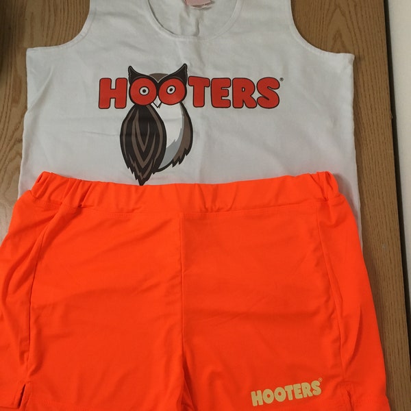 B85 Women’s Rare Hooters Uniform Tank & Shorts Size XXL