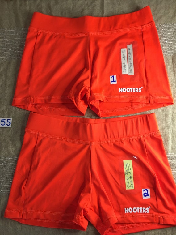 New Hooters Girl Uniform Tank Shorts and Money Pouch From