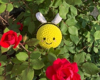Super Chewer Crochet Bee Crinkle Toy: Bumblebee Amigurumi, Bee Toy, Crochet toy, Baby toy, Dog toy, Bee Plush toy, Cat Toy, Catnip Toy