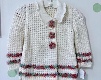 Pull en alpaga tricoté main crème chaud – hypoallergénique, chaud et intemporel | Fermeture à pression facile