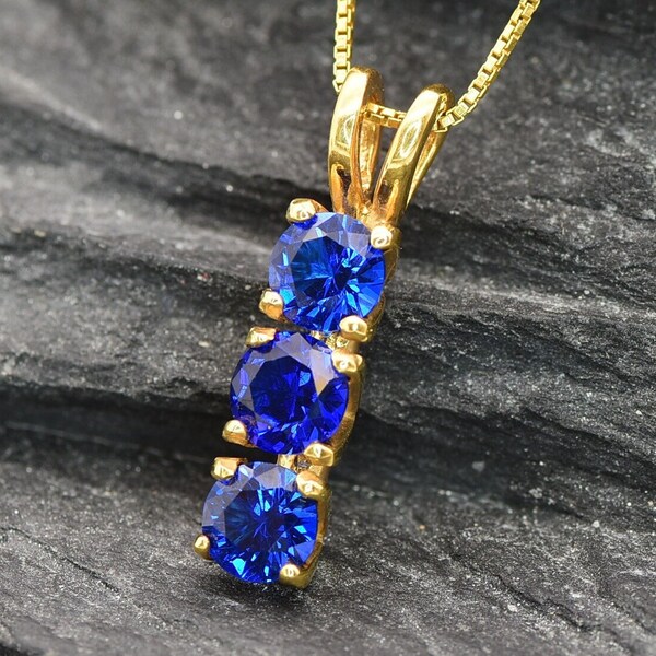 3 stone sapphire necklace Clearance