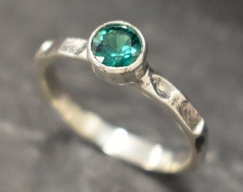 Emerald Ring, Created Emerald, Dainty Ring, Green Emerald Solitaire, Stackable Ring, Green Vintage Ring, Green Diamond Ring, 925 Silver Ring