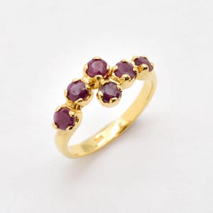 Alliance en rubis doré, bague en rubis naturel, bague en or vintage, pierre de naissance de juillet, bague empilable, bague en or 18 carats, bague ancienne en or, jonc en argent massif