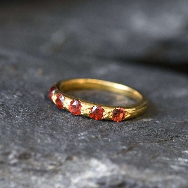 Gold Garnet Band, Natural Garnet, Stackable Ring, 5 Stone Band, January Birthstone, Red Garnet Ring, Gold Plated Ring, Simple Ring, Vermeil