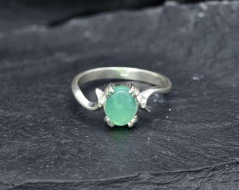 Chrysoprase Ring, Solitaire Silver Ring, Green Gem Ring, Natural Chrysoprase Ring, Vintage Ring, Chrysoprase Jewelry, Bands By  Adina