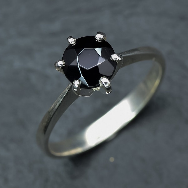 Onyx Ring, Natural Onyx, Black Solitaire Ring, Black Stone Ring, Black Gem Ring, Black Engagement Ring, Black Promise Ring, Onyx, 925 Silver