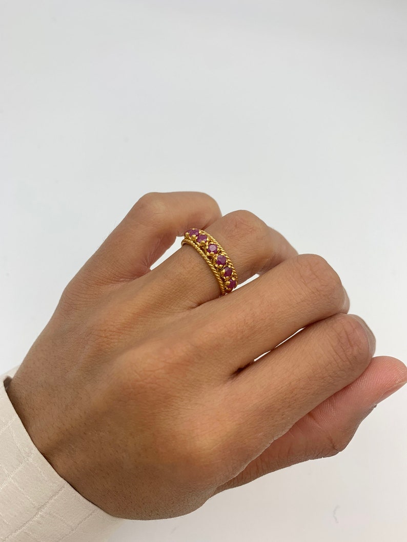 Guldrubinring, Stapelbar guldring, Juliring, Naturlig rubinring, Rödguldring, Vintage-stilarmband, Röd ädelstensring, Förgylld ring bild 2