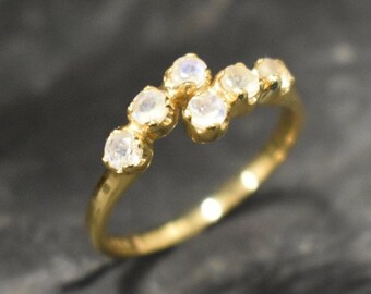 Gold Moonstone Band, Moonstone Band, Natural Moonstone, June Birthstone, Gold Asymmetric Ring, Moonstone Ring, Vintage Ring, 925 Silver Ring