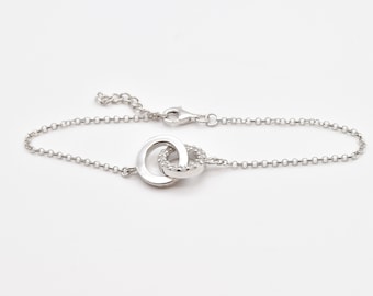 Diamond Charm Bracelet, Created Diamond, Interlocking Circles Bracelet, Diamond Wristlet, Sparkly Diamond Bracelet, Solid Silver Bracelet