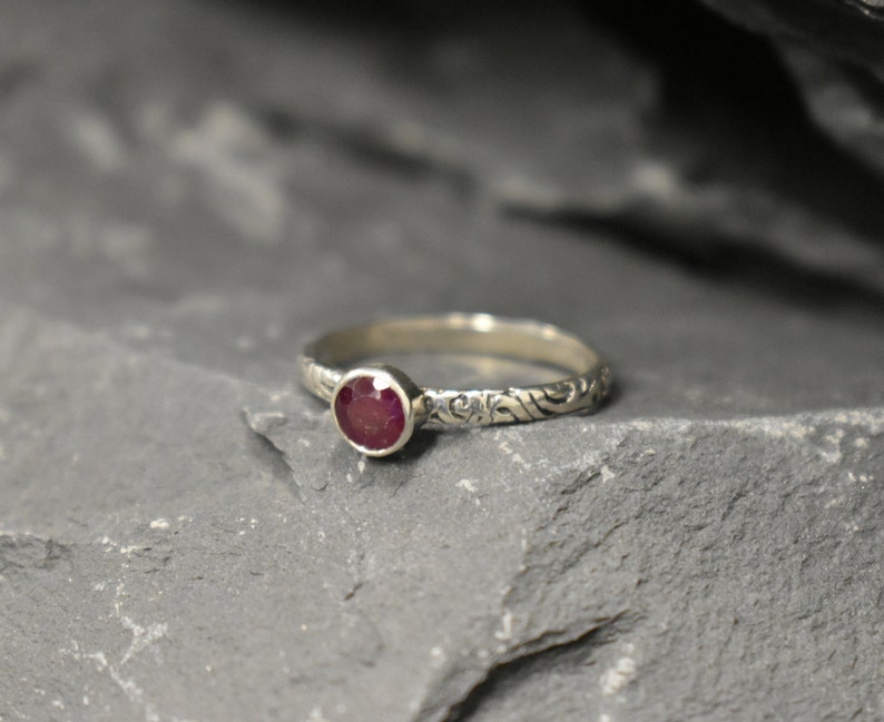 July Birthtone Red Ruby Ring Silver Tribal Ring Ruby Solitaire Ring Red VintageRing Natural Ruby Ring Ruby Ring Solid Silver Ring