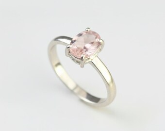 Rose Quartz Ring, Natural Rose Quartz, Solitaire Ring, Dainty Ring, Pink Solitaire Ring, Pink Diamond Ring, Dainty Oval Ring, Silver Ring