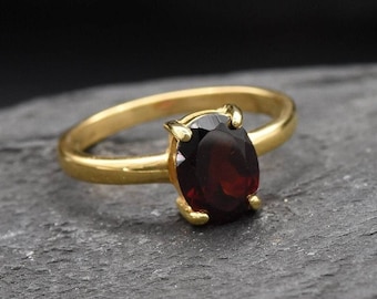 Gold Garnet Ring, Natural Garnet, January Birthstone, Gold Solitaire Ring, Gold Dainty Ring, Red Stone Ring, Vintage Ring, Gold Plated Ring