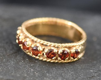 Half Eternity Band, Gold Vintage Ring, Natural Garnet, Garnet Ring, January Birthstone, Gold Birthstone Ring, 18K Gold Ring, Gold Gemstone