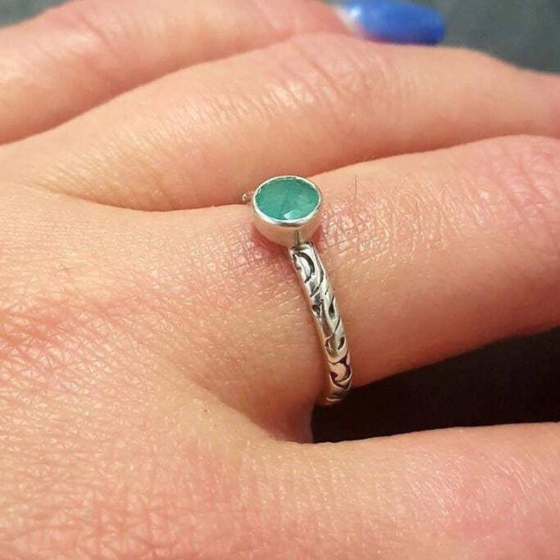 Ring smaragd, natuurlijke smaragd ring, geboortesteen mei, tribal ring, groene vintage ring, solitaire ring, zilveren sierlijke ring, massief zilveren ring afbeelding 9