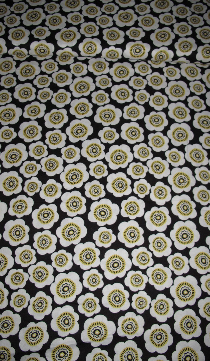 half yard or a full yard Flowers or Leaf prints 100/% Cotton Fabric sold by quarter