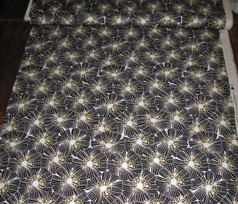 half yard or a full yard Flowers or Leaf prints 100/% Cotton Fabric sold by quarter