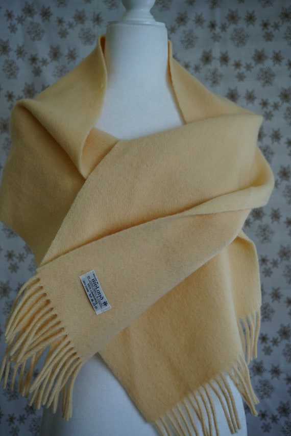 Irish Woolen Scarf in Pale Yellow, 100% Woven Woo… - image 7