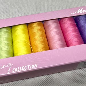 Mettler #SFC8 Spring Kit, (8) Silk Finish 100% Cotton Thread, 150m, 174 yds. zdjęcie 2