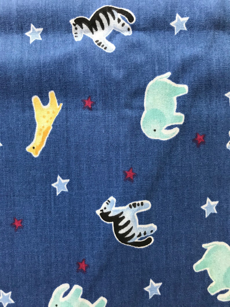 Vintage Children/'s Quilting Fabric; Baby Animals Pattern; Blue Colors; 80 x 4445 2 Yards