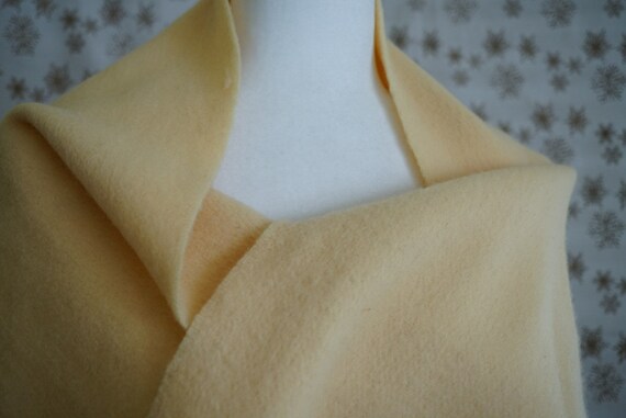 Irish Woolen Scarf in Pale Yellow, 100% Woven Woo… - image 2