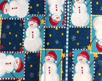 Quilting Cotton Fabric, Round Snowmen Pattern ; 18" x 44/45", 1/2 Yard; Previously Owned