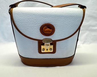 Vintage Dooney & Bourke All Weather Leder Kavallerietasche | Ivory Tan Umhängetasche