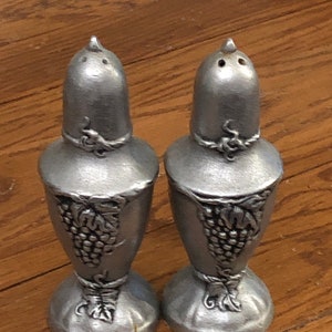Carson Statesmetal Pewter salt and pepper shakers